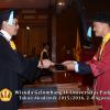 Wisuda Unpad Gel IV TA 2015_2016 Fakultas Ilmu Budaya Oleh Dekan -018