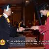 Wisuda Unpad Gel IV TA 2015_2016 Fakultas Ilmu Budaya Oleh Dekan -059