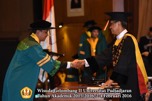 Wisuda Unpad Gel II TA 2015_2016  Fakultas Peternakan oleh Rektor  002