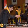 wisuda-unpad-gel-iii-ta-2012_2013-fakultas-ekonomi-dan-bisnis-oleh-rektor-025