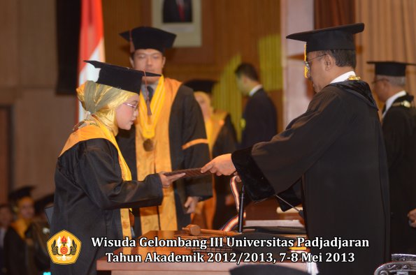 wisuda-unpad-gel-iii-ta-2012_2013-fakultas-peternakan-oleh-rektor-002