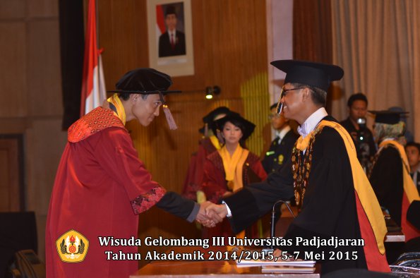 Wisuda Unpad Gel III TA 2014_2015  Fakultas Peternakan oleh Rektor 016