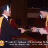Wisuda Unpad Gel III TA 2015_2016  Fakultas Ilmu Budaya oleh Dekan  072