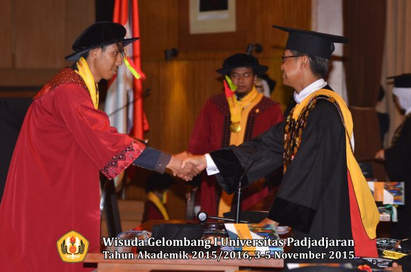 Wisuda Unpad Gel I TA 2015_2016  Fakultas MIPA oleh Rektor-016