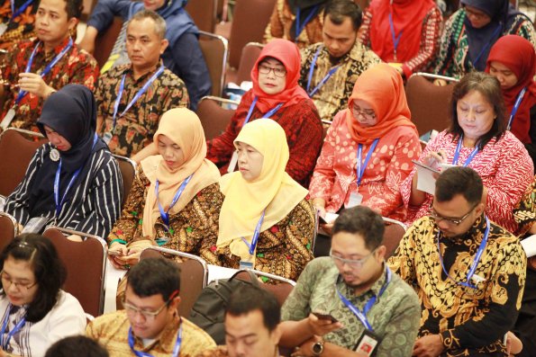 IMG_9838_Semnas_Kepegawaian_2019_YuliHantoro