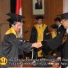 wisuda-fh-oleh-rektor-048