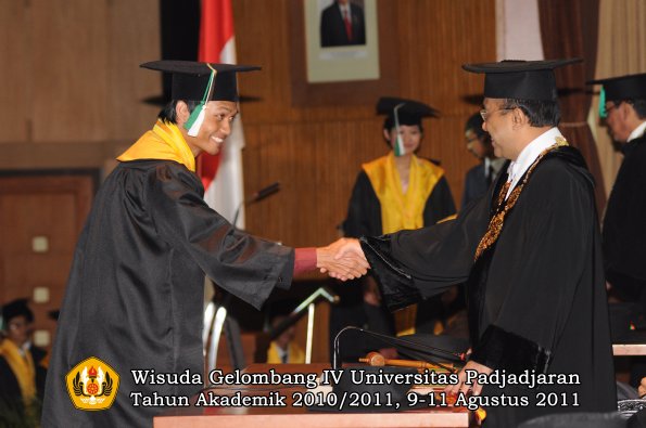 wisuda-faperta-oleh-rektor-43