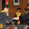 wisuda-fe-oleh-rektor-066