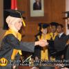 wisuda-fe-oleh-rektor-076