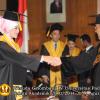 wisuda-fe-oleh-rektor-105