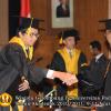 wisuda-fe-oleh-rektor-129