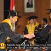 wisuda-fe-oleh-rektor-214