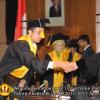 wisuda-fe-oleh-rektor_042