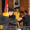 wisuda-fe-oleh-rektor_062