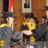 wisuda-fe-oleh-rektor_086