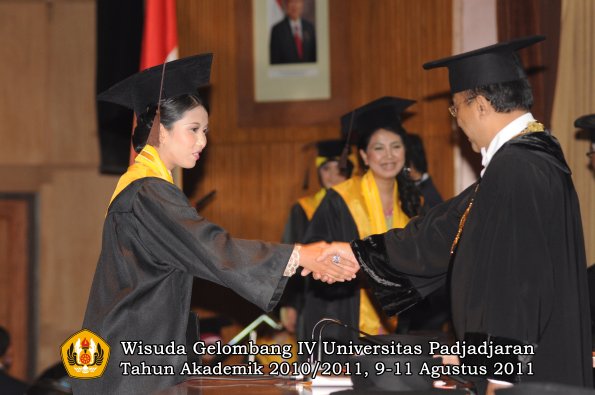 wisuda-fapet-oleh-rektor-21