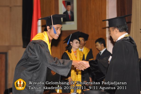 wisuda-fisip-oleh-rektor-061