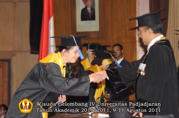 wisuda-fisip-oleh-rektor-072