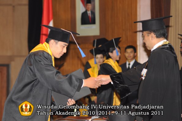 wisuda-fisip-oleh-rektor-073