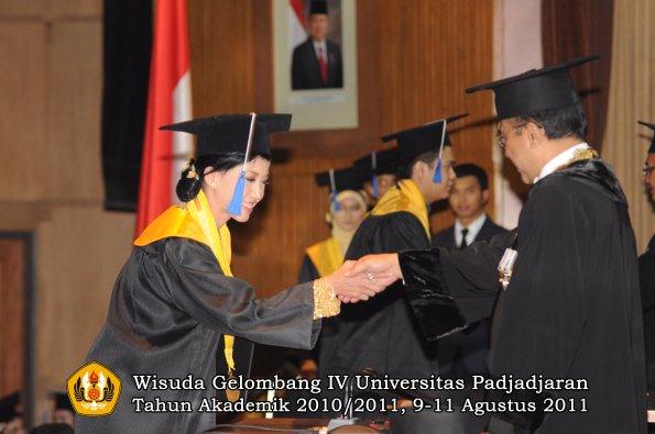 wisuda-fisip-oleh-rektor-077