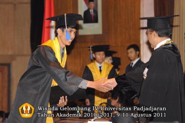 wisuda-fisip-oleh-rektor-109