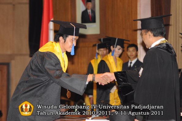 wisuda-fisip-oleh-rektor-119