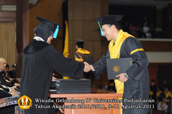 wisuda-fpik-oleh-dekan-25