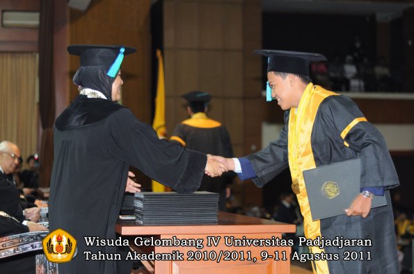 wisuda-fpik-oleh-dekan-27