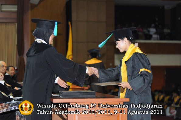 wisuda-fpik-oleh-dekan-42