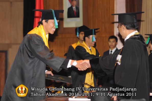 wisuda-fpik-oleh-rektor-24