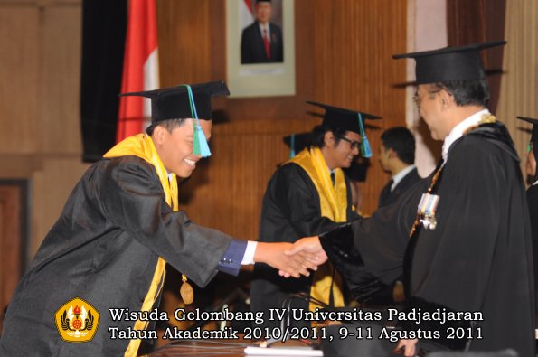 wisuda-fpik-oleh-rektor-27