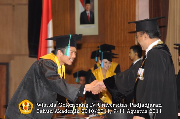 wisuda-fpik-oleh-rektor-41