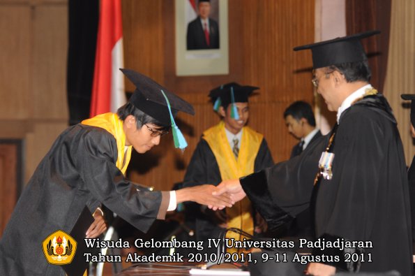 wisuda-fpik-oleh-rektor-43