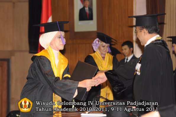 wisuda-fpsi-oleh-rektor-30