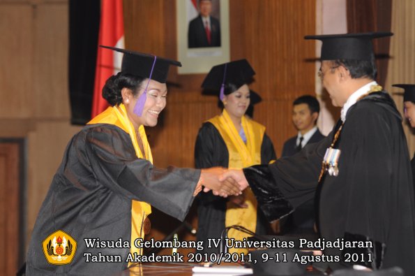 wisuda-fpsi-oleh-rektor-32