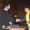 wisuda-unpad-gel-iv-ta-2012_2013-fakultas-ilmu-budaya-oleh-dekan-184