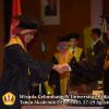 wisuda-unpad-gel-iv-ta-2012_2013-fakultas-ilmu-budaya-oleh-rektor-042