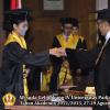 wisuda-unpad-gel-iv-ta-2012_2013-fakultas-ilmu-budaya-oleh-rektor-068