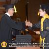 wisuda-unpad-gel-iv-ta-2012_2013-fakultas-ekonomi-dan-bisnis-oleh-dekan-157