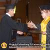 wisuda-unpad-gel-iv-ta-2012_2013-fakultas-ekonomi-dan-bisnis-oleh-dekan-160