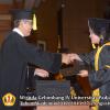 wisuda-unpad-gel-iv-ta-2012_2013-fakultas-ekonomi-dan-bisnis-oleh-dekan-161