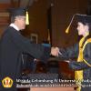 wisuda-unpad-gel-iv-ta-2012_2013-fakultas-ekonomi-dan-bisnis-oleh-dekan-179