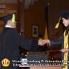 wisuda-unpad-gel-iv-ta-2012_2013-fakultas-ilmu-komunikasi-oleh-dekan-104