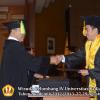 wisuda-unpad-gel-iv-ta-2012_2013-fakultas-ilmu-komunikasi-oleh-dekan-107