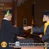 wisuda-unpad-gel-iv-ta-2012_2013-fakultas-ilmu-komunikasi-oleh-dekan-109