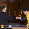 wisuda-unpad-gel-iv-ta-2012_2013-fakultas-ilmu-komunikasi-oleh-dekan-113