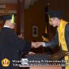 wisuda-unpad-gel-iv-ta-2012_2013-fakultas-ilmu-komunikasi-oleh-dekan-152