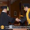 wisuda-unpad-gel-iv-ta-2012_2013-fakultas-ilmu-komunikasi-oleh-dekan-171