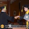 wisuda-unpad-gel-iv-ta-2012_2013-fakultas-ilmu-komunikasi-oleh-dekan-242