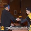 wisuda-unpad-gel-iv-ta-2012_2013-fakultas-isip-oleh-dekan-236